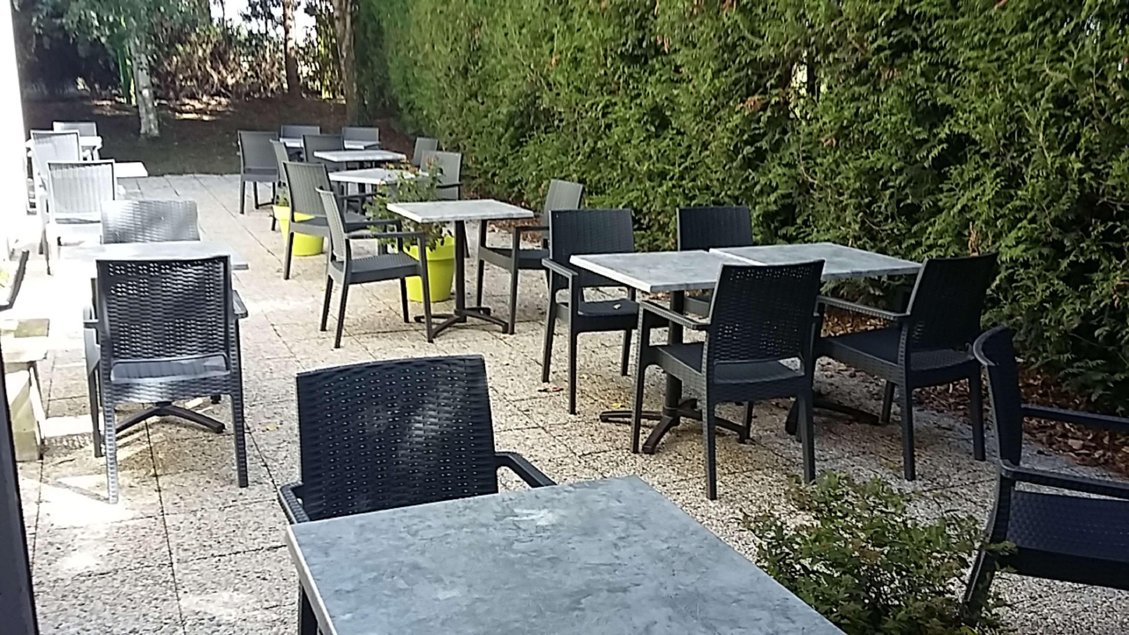 Hotel Campanile Lille - Seclin Exterior foto