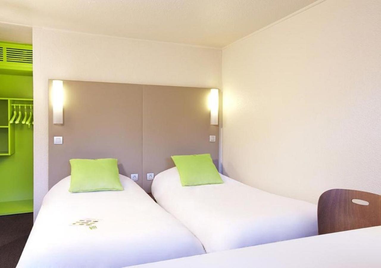 Hotel Campanile Lille - Seclin Exterior foto